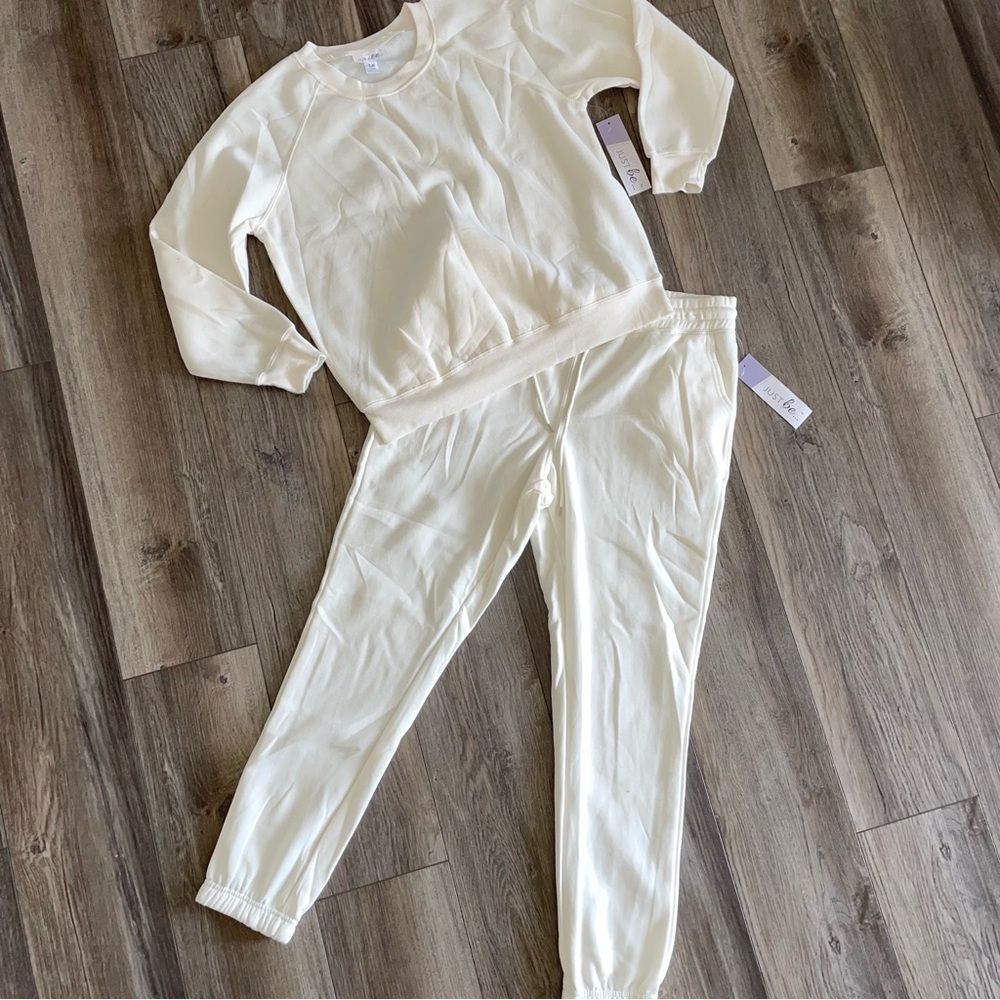 NWT Matching Sweatsuit Set